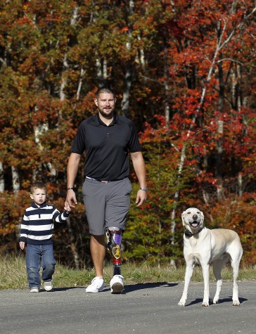 Dave Bronson and family, Oct. 15, 2015. (Photo/Stew Milne)